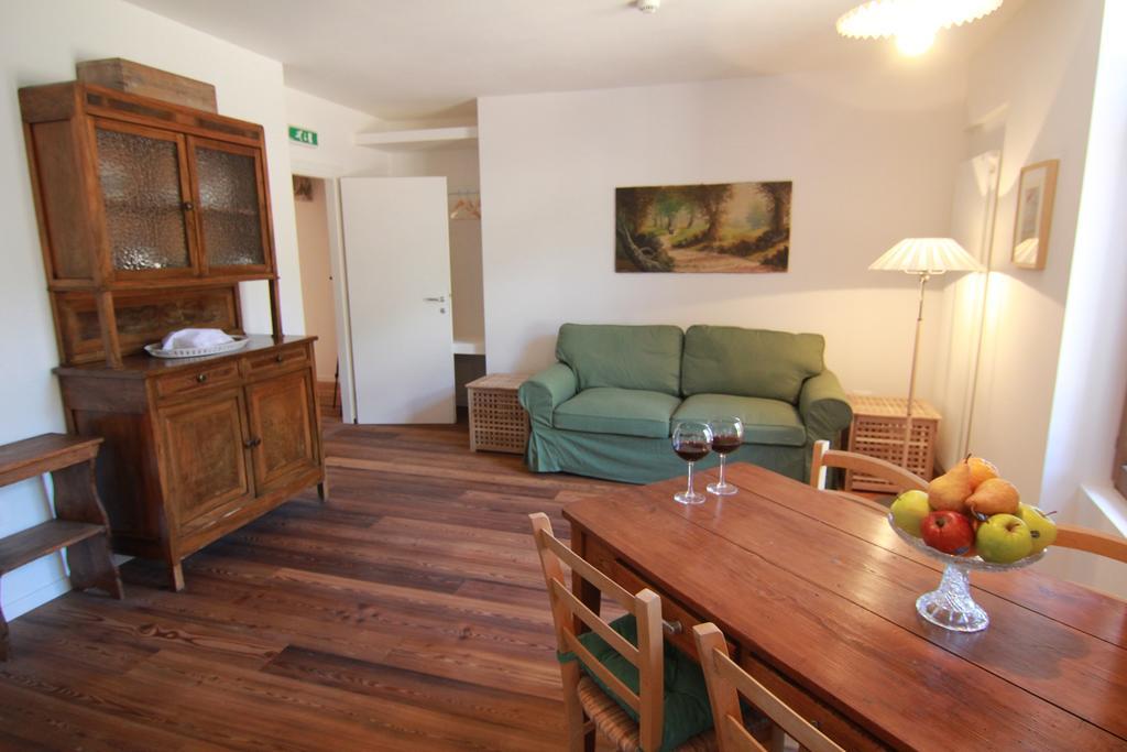 La Piazzetta Di Canale B&B Tenno Chambre photo